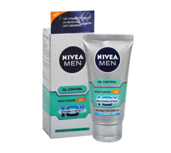 NIVEA MEN OIL CONTROL MOISTURISER UV 10 x VITAMIN C EFFECT Non Sticky Fast Absorbing Formula